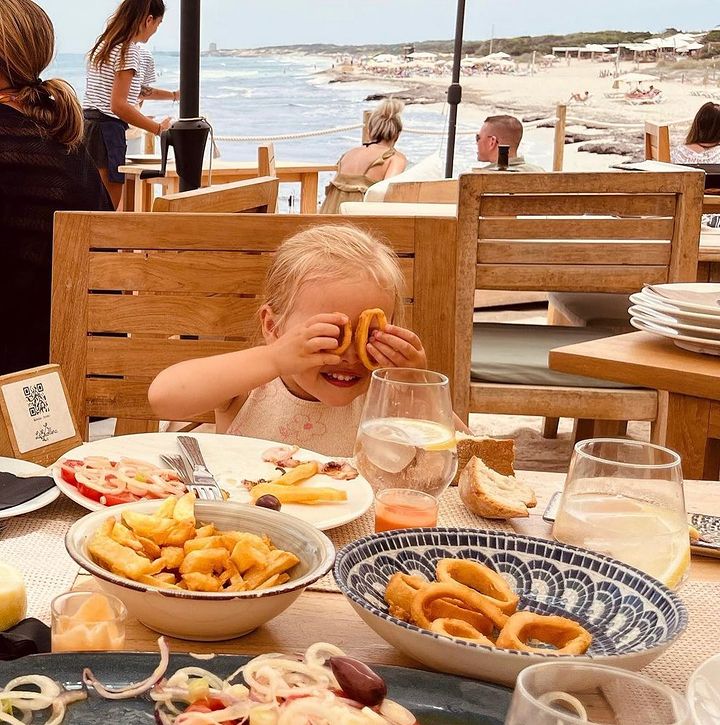 La Escollera beachfront restaurant in Ibiza